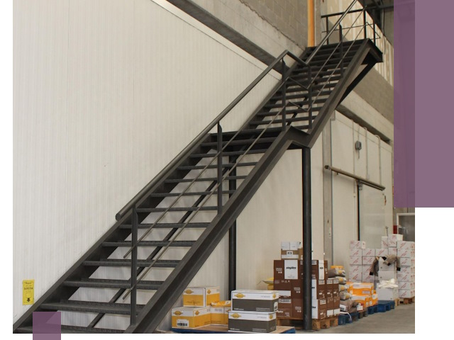 Лестницы для производства в Черногорске — изготовление и монтаж