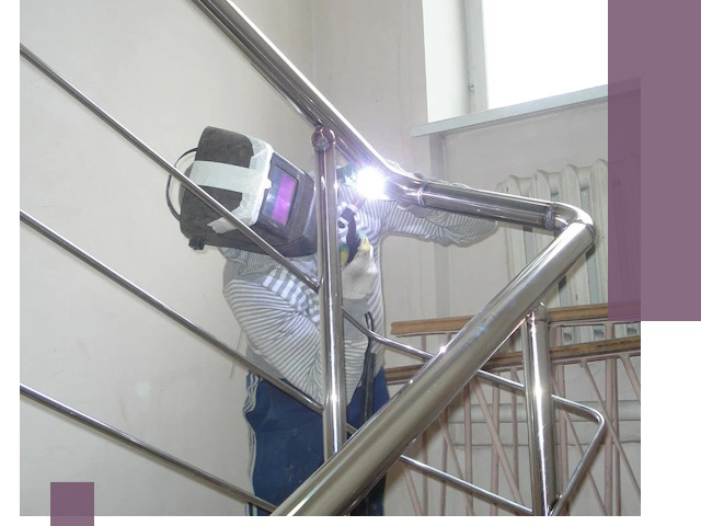 Монтаж перил и ограждений качественно в Черногорске